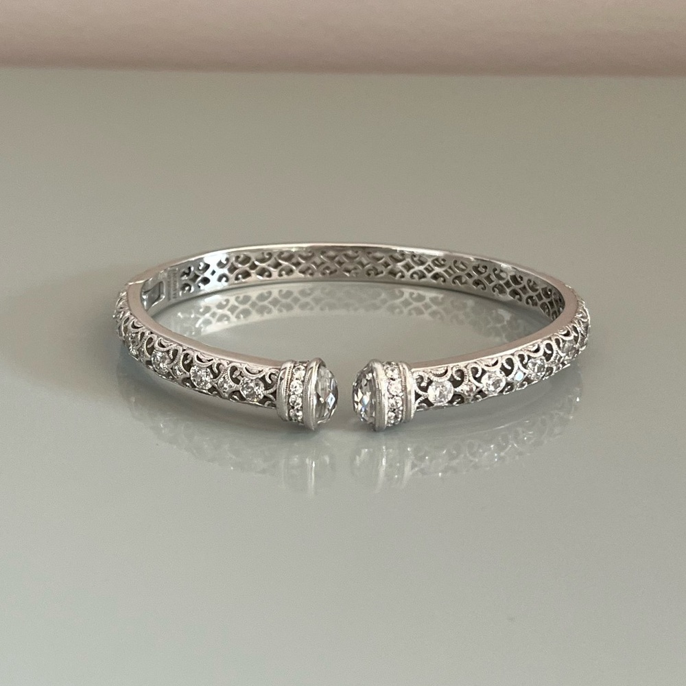 Tacori 925 Sterling Silver CZ Hinged Bracelet - Picture 3 of 12